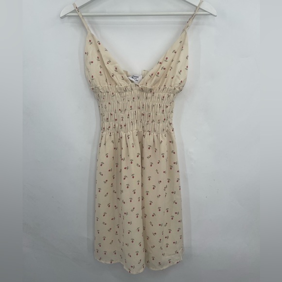 Princess Polly Roza Mini Dress Size 2 in Beige with Rose Print - Picture 3 of 7